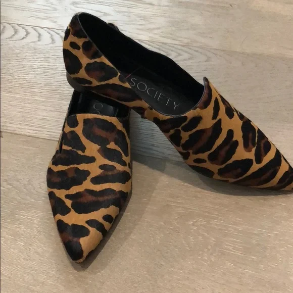 Sole Society Leopard Print Flats - Picture 1 of 4
